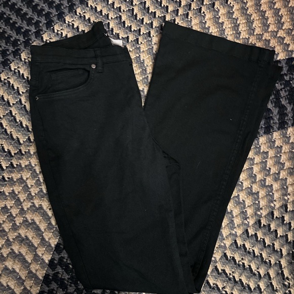 VENUS Women's stretchy Black Boot Cut Jeans - Picture 1 of 3